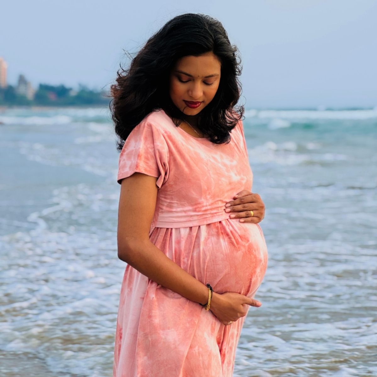 Zipless Maternity Wear – Effortless Comfort for Every Stage
